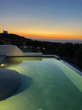 Saint John Oia-Private Heated Pool Villas